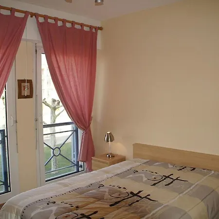 Tasteful In With Balcony 아파트